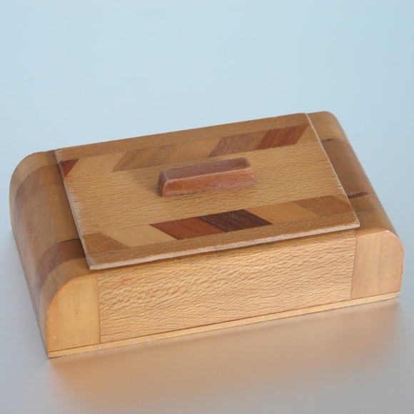 Vtg Mid Century Art Deco Small Wood Trinket Box - Picture 2 of 4
